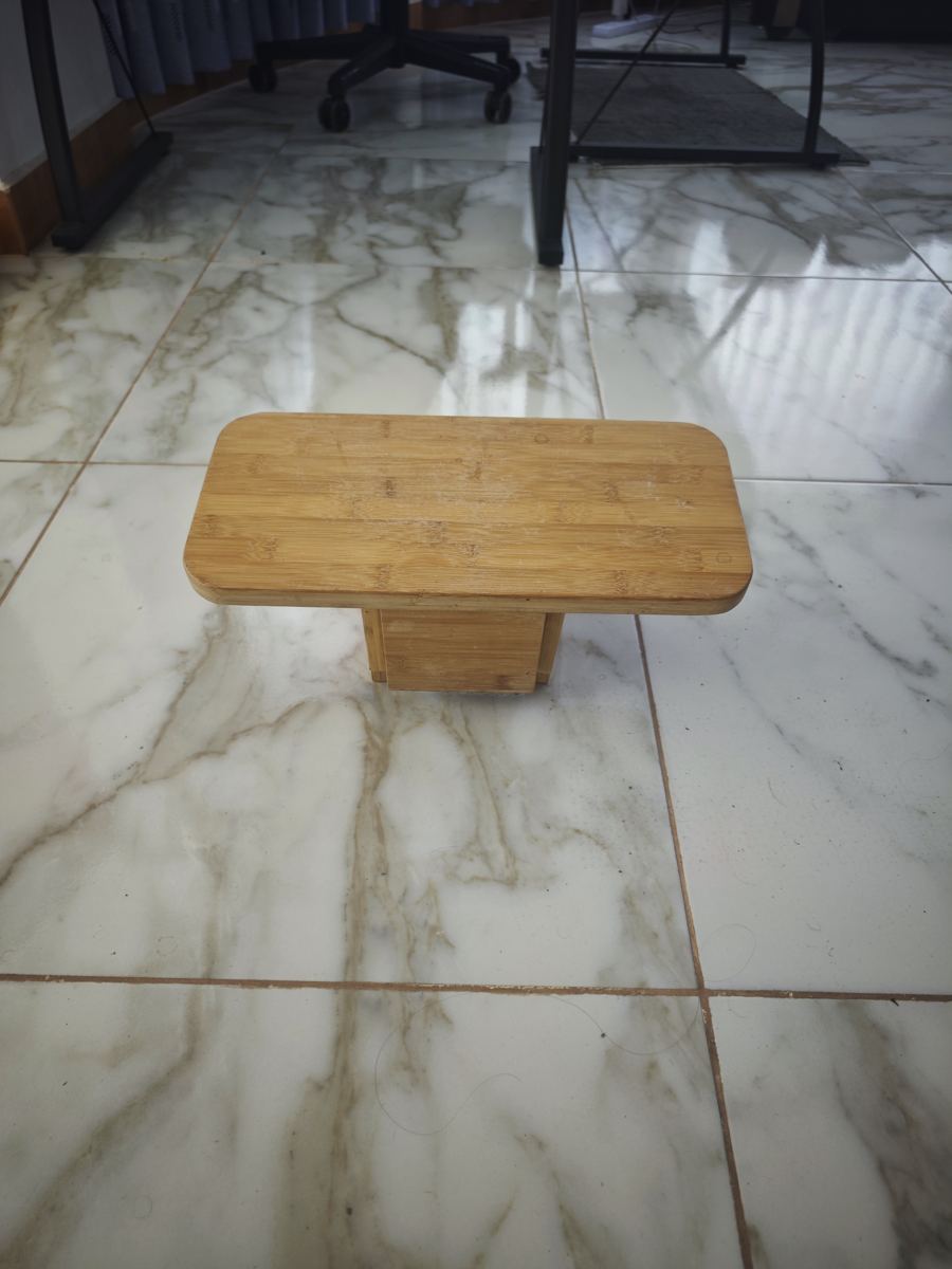Banco de meditación de madera