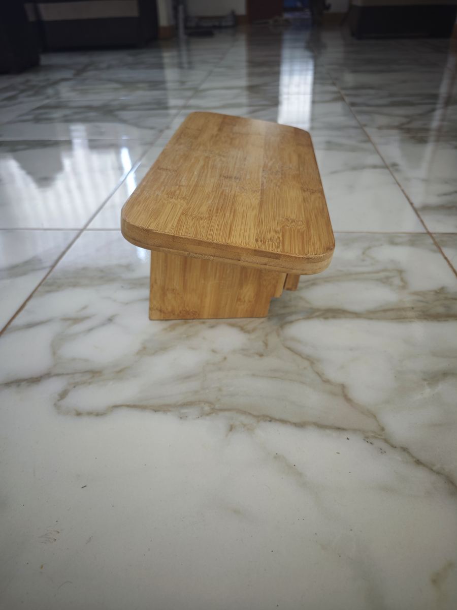 Banco de meditación de madera
